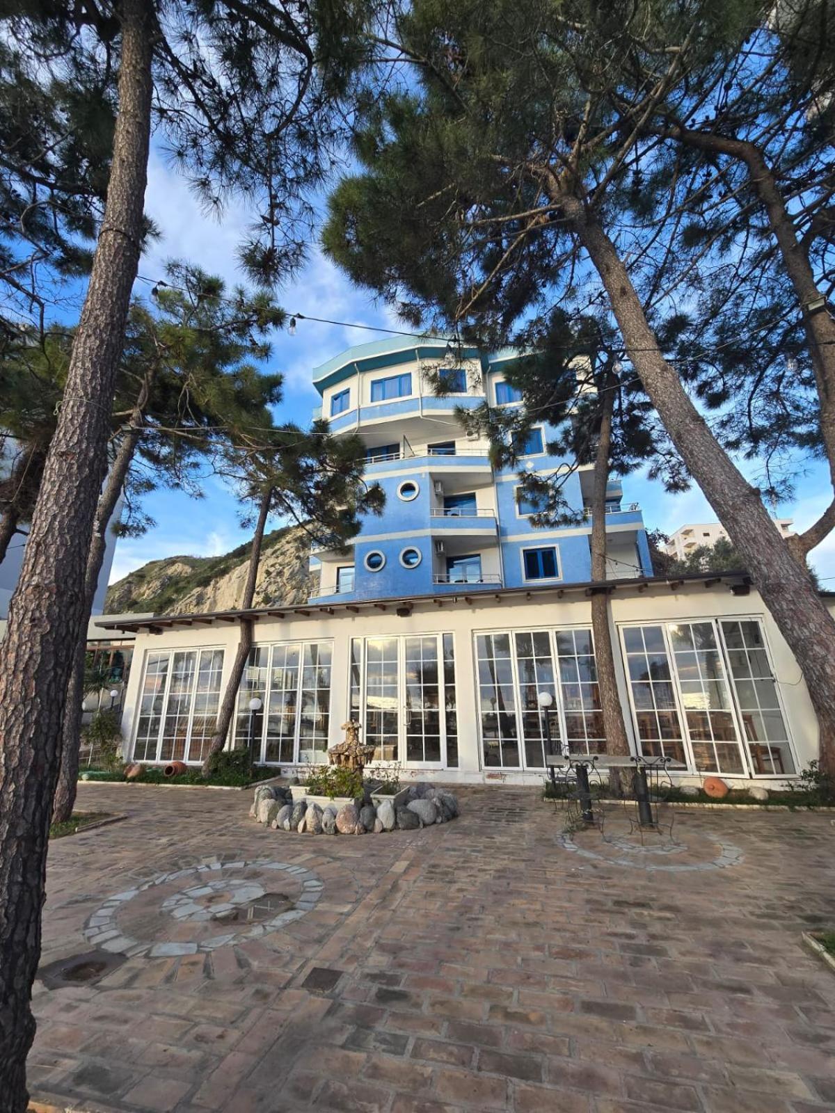 Blue Amr Hotell Škalngur Eksteriør bilde